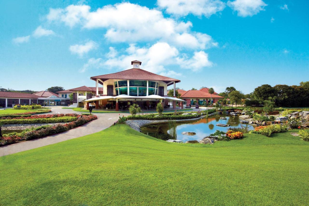 National Service Resort & Country Club Singapura Exterior foto